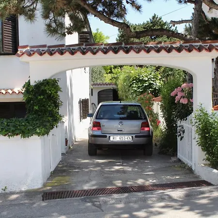 With A Parking Space Baska, Krk - 5430 Apartment Baska (Krk)